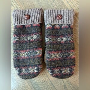Hand Knit Fair Isle Pattern Wool Mittens